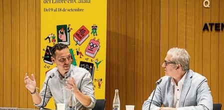 Presentación de la 40 edición de la setmana del llibre en Catala, Joan Carles Girbes y Joan Abella.