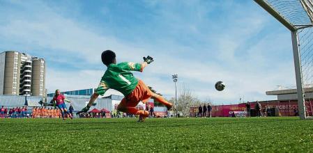 FOTO XAVIER GOMEZ 23032016 CAMPEONATO EN EL ANEXO DEL MINI ESTADI DEL FCB DEL TORNEO FCB ESCOLA V TORNEO INTERNACIONAL, UN AUTENTICO MUNDIAL DEL BARÇA CON 107 EQUIPOS MIXTOS DE LAS 26 ESCUELAS REPARTIDAS EN 19 PAISES