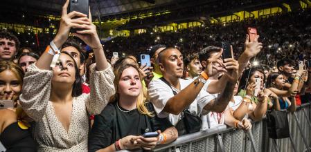Asistentes al concierto de Rosalía en el Palau Sant Jordi