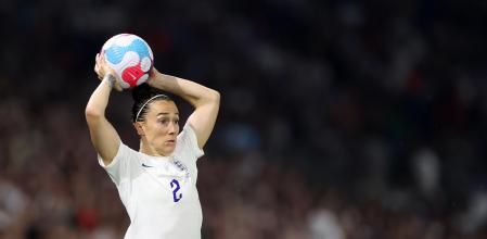 Lucy Bronze durante el partido de cuartos ante España en Brighton
