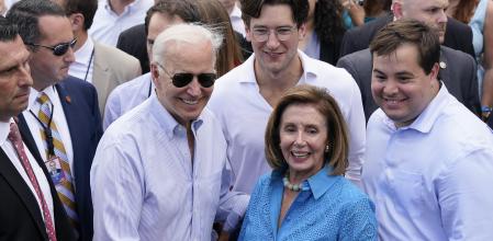 Joe Biden y Nancy Pelosi en una foto de hace unos días