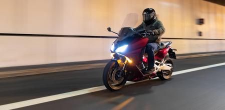 El impresionante Forza 750 nació como respuesta de Honda al dominio con puño de hierro del T-Max de Yamaha&nbsp;