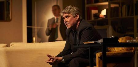 Pere Arquillué y Carles Martínez interpretan 'L'adversari', dirigida por Julio Manrique, a partir de la novela de Emmanuel Carrère, en Temporada Alta