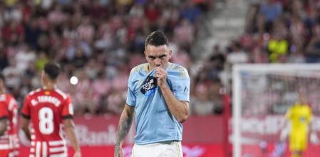 GIRONA, 26/08/2022.- El delantero del Celta de Vigo Iago Aspas celebra el gol durante el partido de la tercera jornada de Liga en Primera División entre el Girona FC - RC Celta, en el estadio municipal de Montilivi. EFE/David Borrat