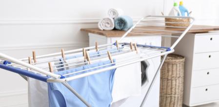 Tendederos eléctricos, plegables y más opciones para interiores