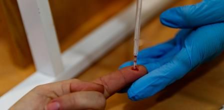 Un paciente se practica un análisis de sangre