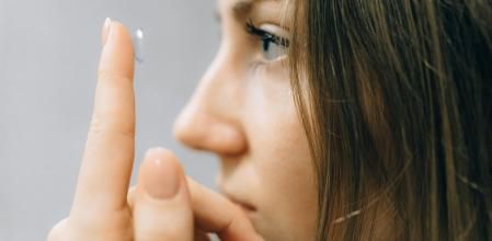 La aceptación de las lentillas también dependerá de los materiales y su durabilidad.