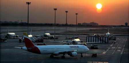 El aeropuerto de Barcelona tiene paralizada su expansión y está pendiente de la ciudad logística