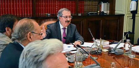 MADRID, 13/10/2022.- Pleno extraordinario del Consejo General del Poder Judicial (CGPJ), presidido por el vocal Rafael Mozo (c), para abordar quién sustituye a Carlos Lesmes al frente de la presidencia del órgano, cuya renuncia ya se ha hecho efectiva tras ser publicada en el Boletín Oficial del Estado (BOE) del miércoles. EFE/CGPJ/SOLO USO EDITORIAL/SOLO DISPONIBLE PARA ILUSTRAR LA NOTICIA QUE ACOMPAÑA (CRÉDITO OBLIGATORIO)