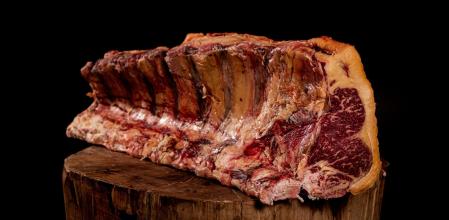 Chuletón de vacuno mayor de gran calidad.