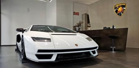 Quadis Barcelona ha vendido, por 2,8 millones de euros, el coche más caro de su historia: el Lamborghini Countach LPI 800-4