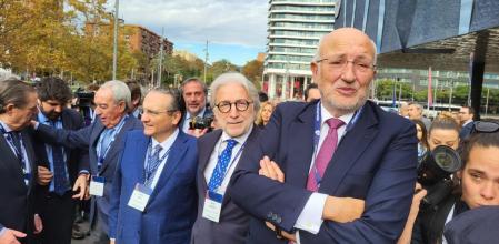 Juan Roig a su llegada al evento en defensa del Corredor Mediterráneo que se celebra en Barcelona