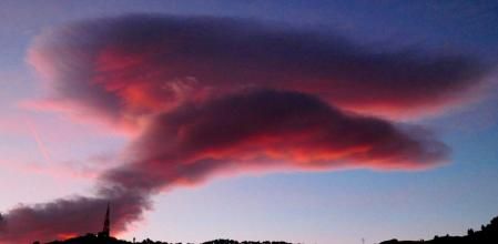 Nube hongo en Sant Pere Màrtir.