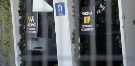 Entrada de la discoteca Waka