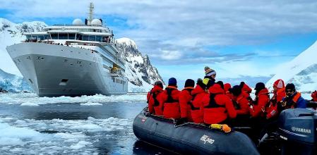Ceremonia bautismo desde el agua