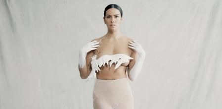 El diseño del estilismo de Pedroche este año ha corrido a cargo de Josie, Jacinto de Manuel e Iñigo Garaizabal