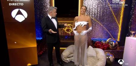 Cristina Pedroche se viste de paloma de la paz por los refugiados en las Campanadas 2022