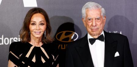 Writer Mario Vargas Llosa and Isabel Preysler at photocall for 12 edition of Mujer Hoy awards 2021 in Madrid on Tuesday, 30 November 2021.