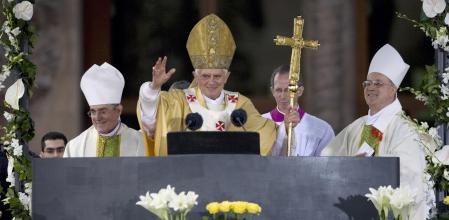 Benedicto XVI, en la Sagrada Família de Barcelona, en noviembre del 2010