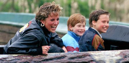 DIANA PRINCESS OF WALES, PRINCE WILLIAM & PRINCE HARRY VISIT THE 'THORPE PARK' AMUSEMENT PARK.