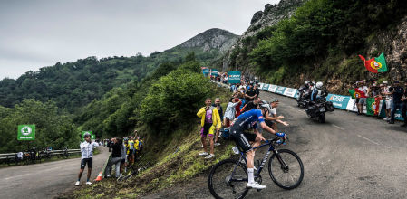 La Vuelta se caracteriza por los duros ascensos que propone la organización.