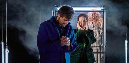 Carme Portaceli dirige 'Terra baixa (reconstrucció d'un crim)' en el TNC, adaptación del clásico de Àngel Guimerà a cargo de Pablo Ley, con Pepo Blasco (Tomàs), Laura Conejero (Periodista), Mohamed El Bouhali (Josep), Borja Espinosa (Manelic), Eduard Farelo (Sebastià), Mercè Mariné (Pepa), Roser Pujol (Xeixa), Manel Sans (Comissari “El Vinagret”), Kathy Sey (Nuri), y Anna Ycobalzeta (Marta)