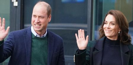 Los príncipes de Gales en su visita al Royal Liverpool University Hospital