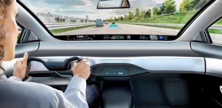El sistema de visualización frontal Head-up Display (HUD) permite al conductor recibir la información en el parabrisas&nbsp;