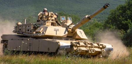 Tanque Abrams M1 de fabricación estadounidense durante un ejercicio en Bulgaria