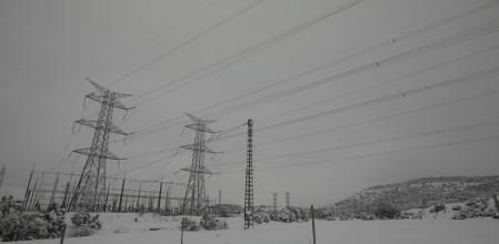 Las líneas de evacuación son uno de los puntos disconformes para el Gobierno valenciano. En imagen, una subestación de Morella