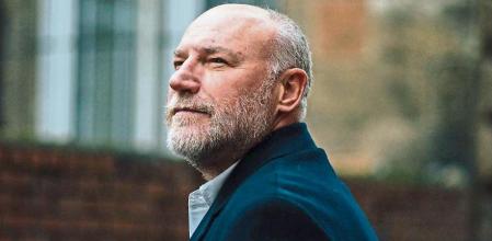 El escritor escocés Alan Parks