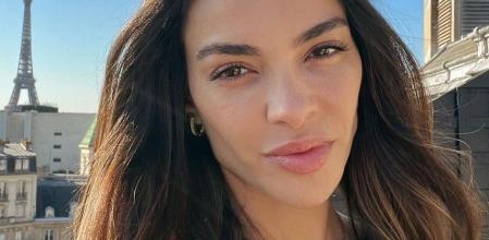 Joana Sanz continúa en París por sus compromisos profesionales.