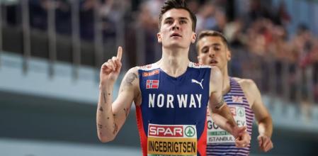 Istanbul (Turkey), 03/03/2023.- Jakob Ingebrigtsen of Norway celebrates winning the Men's 1500m Final at the European Athletics Indoor Championships in Istanbul, Turkey, 03 March 2023. (1500 metros, 1500 metros, Noruega, Turquía, Estanbul) EFE/EPA/Tolga Bozoglu