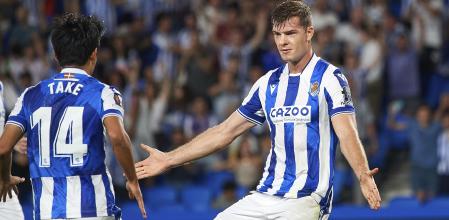 Alexander Sorloth y Takefusa Kubo celebran un gol en la Europa League