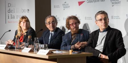 La Cambra del Llibre i el Gremi de Llibreters han explicat com serà el Dia del Llibre i la Rosa el 23 d'abril. Fotos a La taula Sra.Natalia Garriga Sr. Patrici Tixis Sr Eric del Arco Sr Jordi Martí Miquel Gonzalez / Shooting
