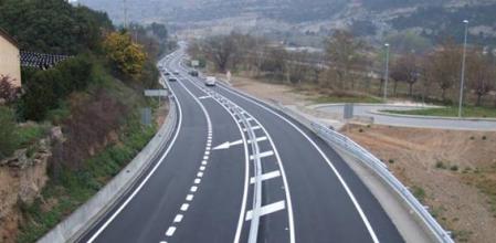 Las carreteras 2+1 cuentan con un carril central para realizar alternativamente adelantamientos en las vías convencionales