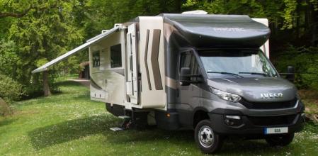 La Protec Q18 es una autocaravana extensible construida sobre el chasis de Iveco Daily
