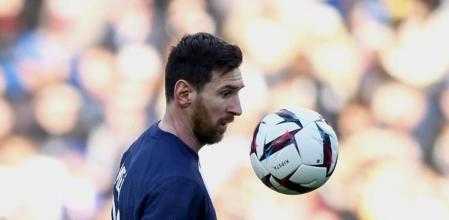 -FOTODELDÍA- París (Francia), 19/03/2023.- El delantero argentino del Paris Saint Germain Lionel Messi, en acción durante el partido de la Ligue 1 frente al Stades Rennais FC en París. EFE/MOHAMMED BADRA