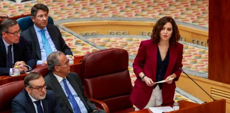 Ayuso extingue su alianza con Vox, divide a la izquierda y enfila la pista de despegue para el 28M