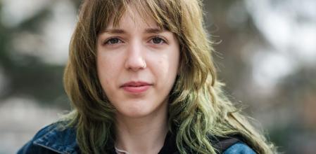 Barbarà Vidal persona que reclama su derecho a conocer quiénes son sus padres biológicos.