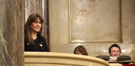 La presidenta del Parlament suspesa, Laura Borràs, segueix el ple del Parlament des de la tribuna.