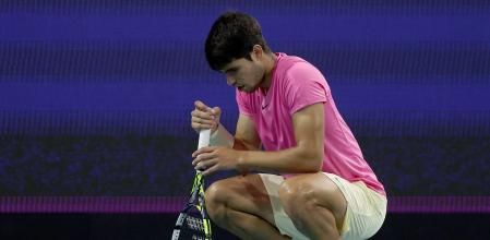 Carlos Alcaraz en un instante del partido contra Jannik Sinner