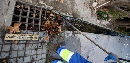 Una fuga de agua en Badalona