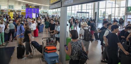 Pasajeros en el aeropuerto de Barcelona