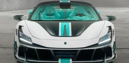 El llamativo diseño exterior es lo primero que llama la atención del espectacular automóvil.