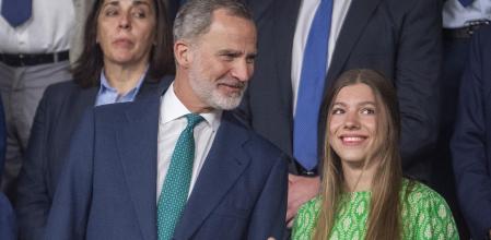 El rey Felipe VI y la infanta Sofía en la final de la Copa del Rey disputada en Sevilla