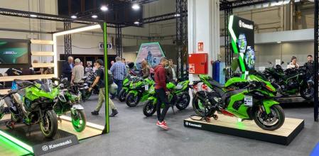 Estand de Kawasaki en el salón Motoh! Barcelona 2023
