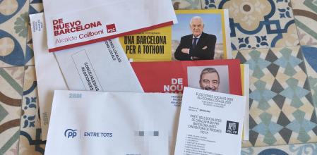 Sobres de propaganda electoral para los comicios municipales de Barcelona.