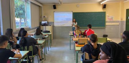 El proyecto Revista Escolar Digital fomenta la inmersión lingüística en los centros educativos de una forma motivadora para el alumnado.
El proyecto Revista Escolar Digital fomenta la inmersión lingüística en los centros educativos de una forma motivadora para el alumnado. (Junior Report)