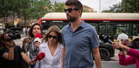 Gerard Piqué y Clara Chía han acudido a la Ciutat de la Justícia de Barcelona, en L'Hospitalet.
